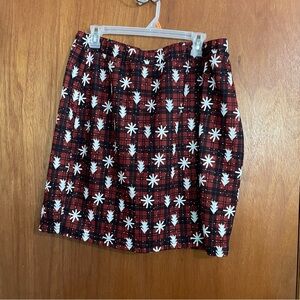 Plaid Red and‎ Black mini Skirt with Christmas Pattern size 4x no brand